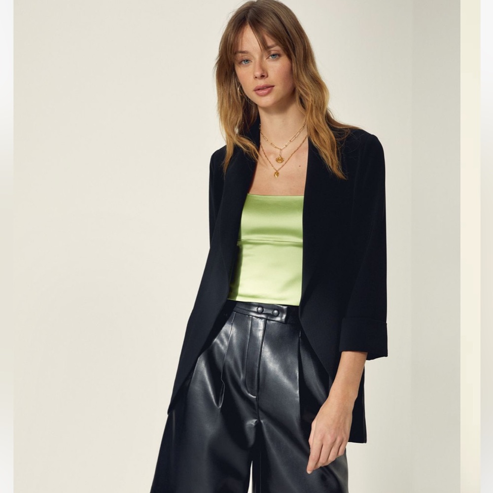Aritzia Black Blazer